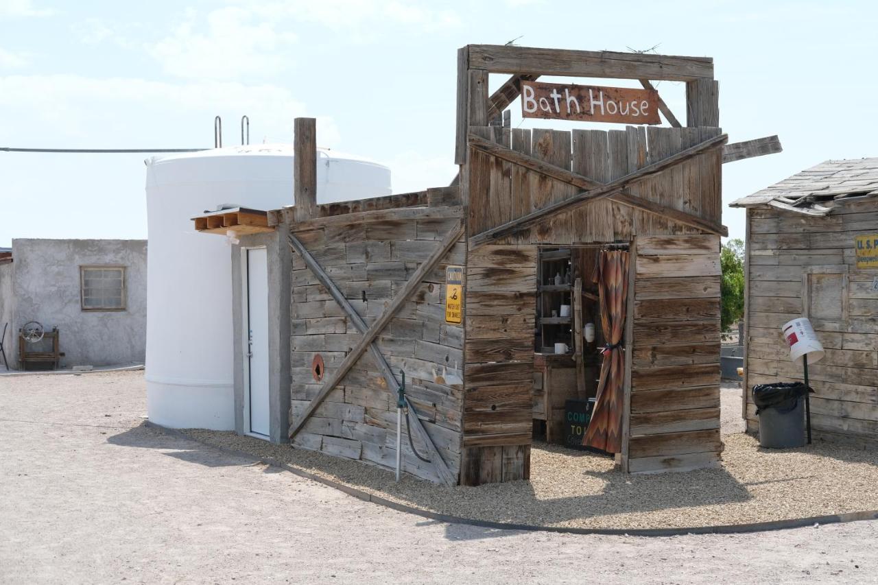 Tarantula Ranch Campground & Vineyard Near Death Valley National Park Amargosa Valley Buitenkant foto